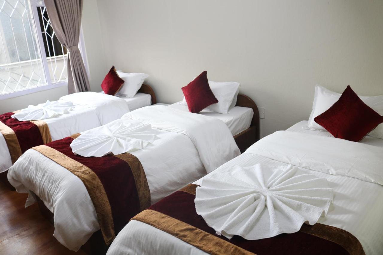 Om Tara Guest House Pvt Ltd Катманду Экстерьер фото