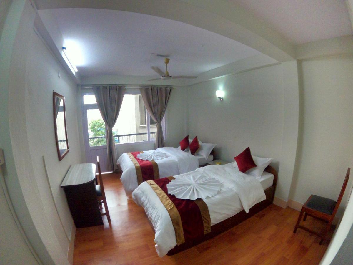 Om Tara Guest House Pvt Ltd Катманду Экстерьер фото