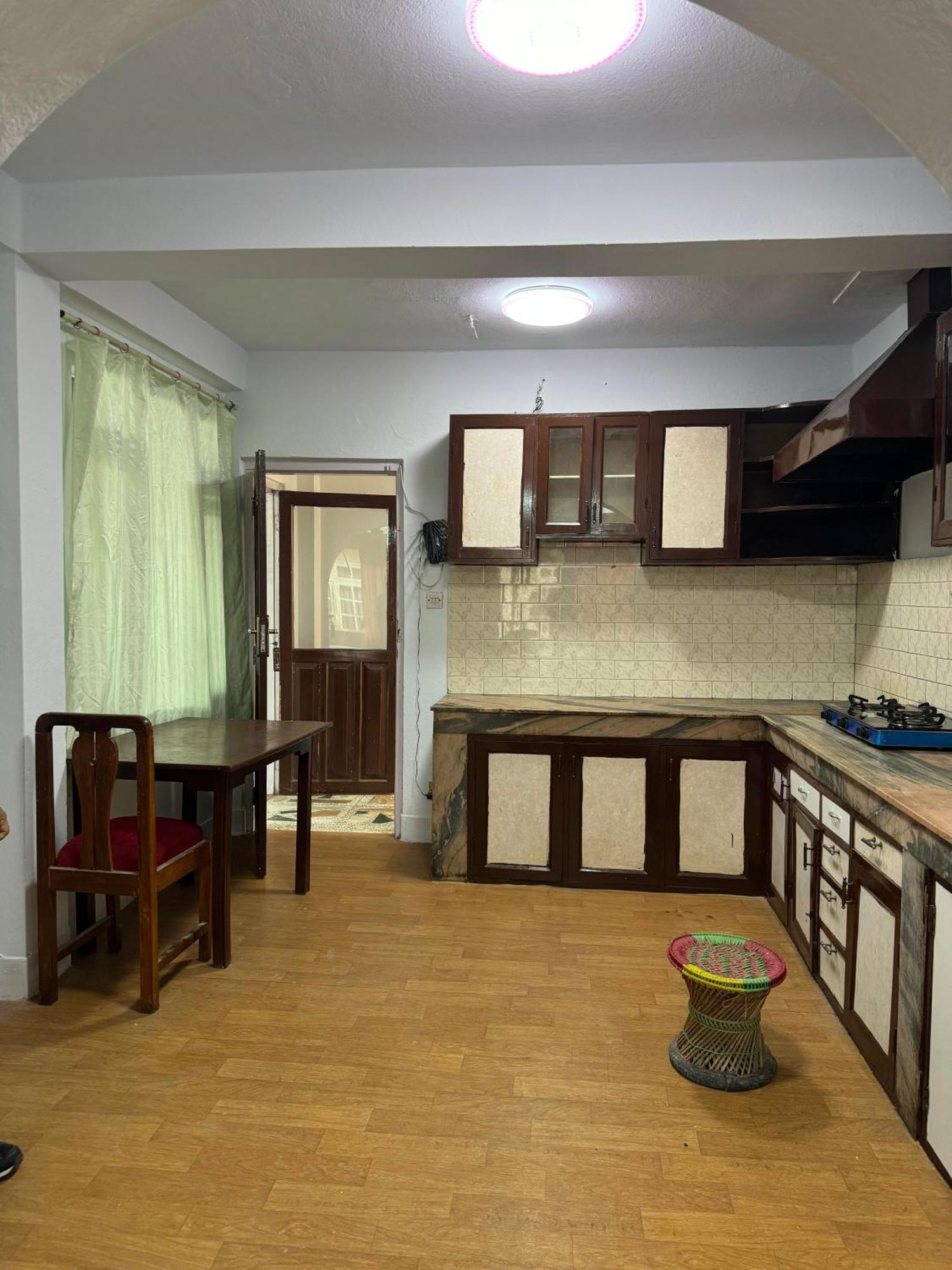 Om Tara Guest House Pvt Ltd Катманду Экстерьер фото