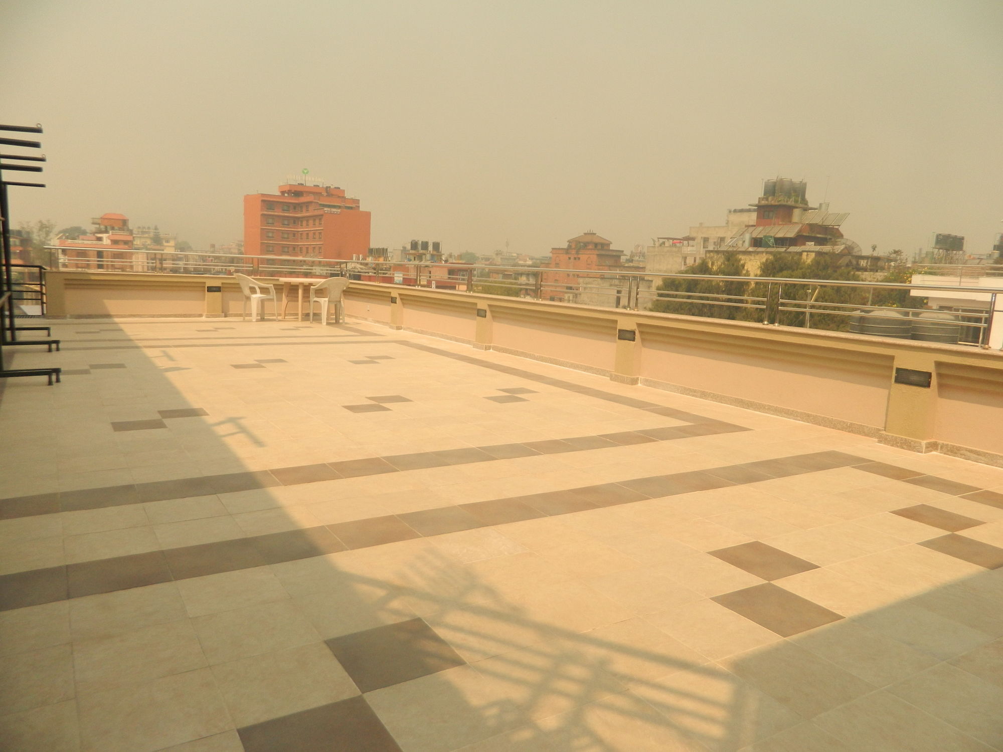 Om Tara Guest House Pvt Ltd Катманду Экстерьер фото