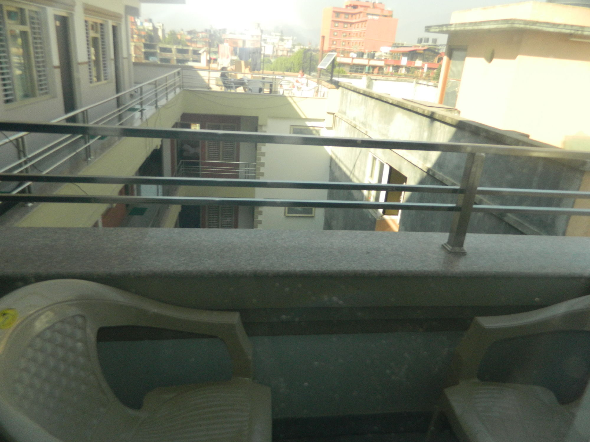 Om Tara Guest House Pvt Ltd Катманду Экстерьер фото
