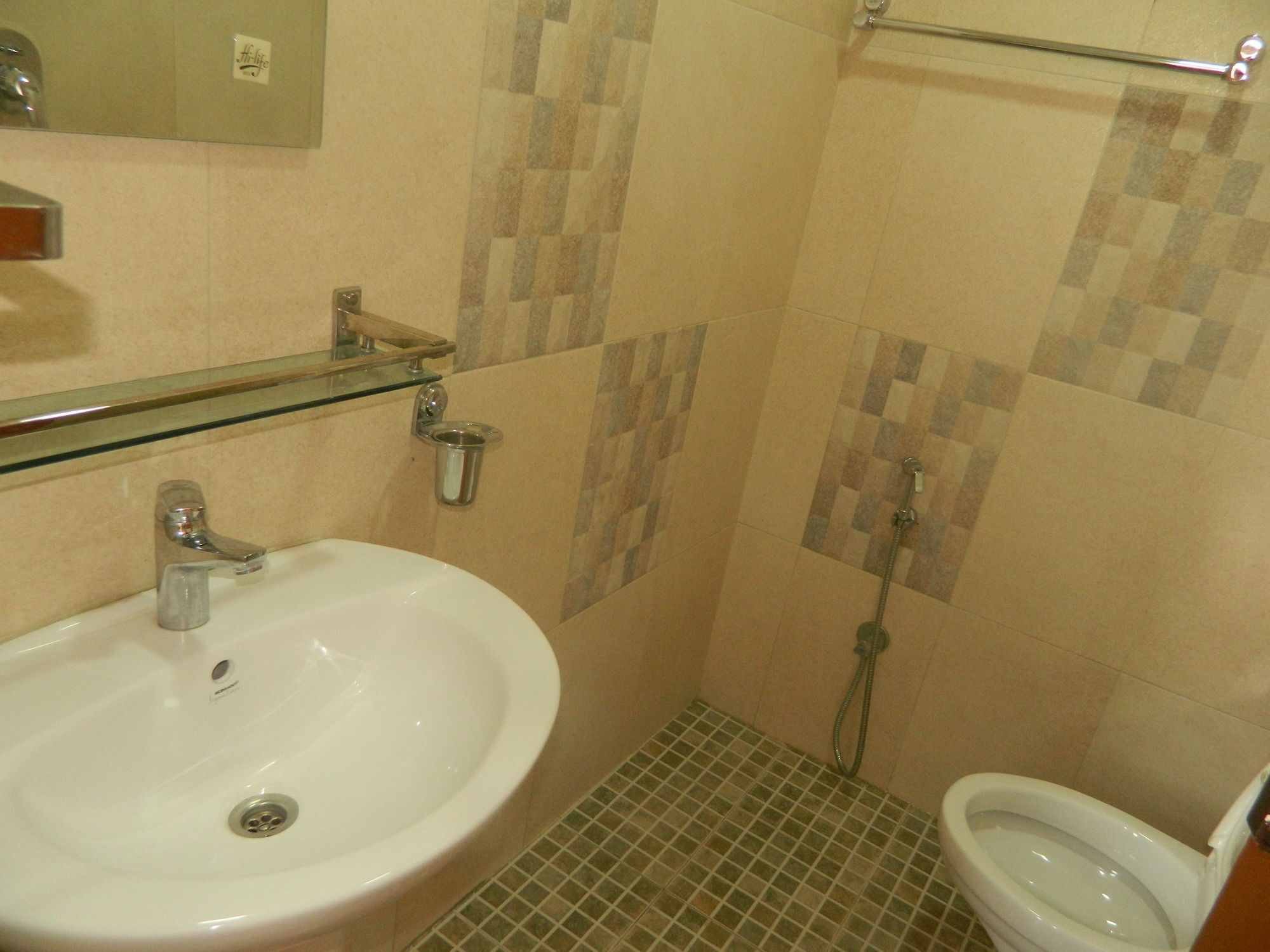 Om Tara Guest House Pvt Ltd Катманду Экстерьер фото